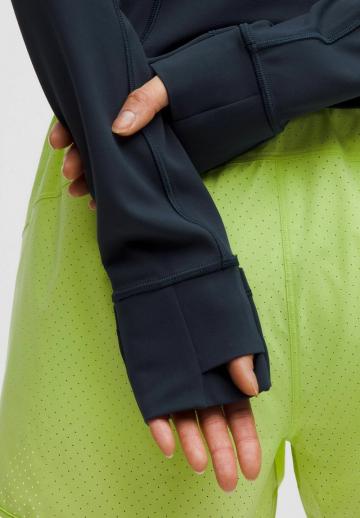 Спортивная куртка