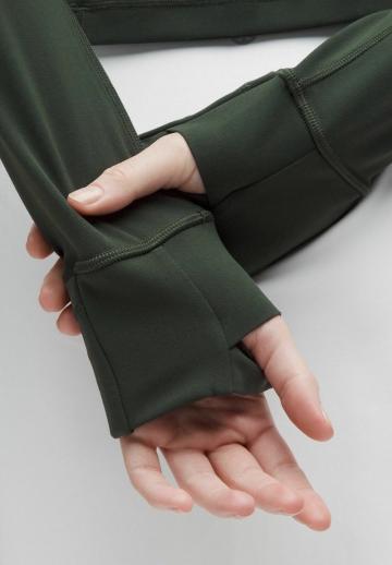 Спортивная толстовка