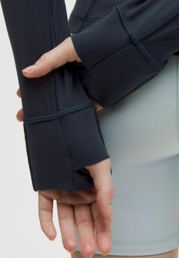 Спортивная толстовка