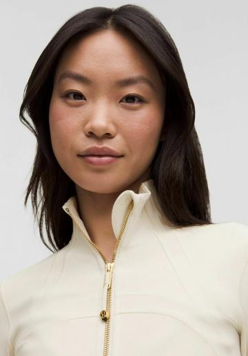 Спортивная толстовка