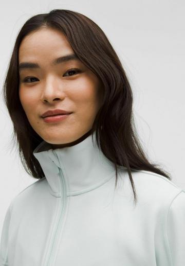 Спортивная куртка