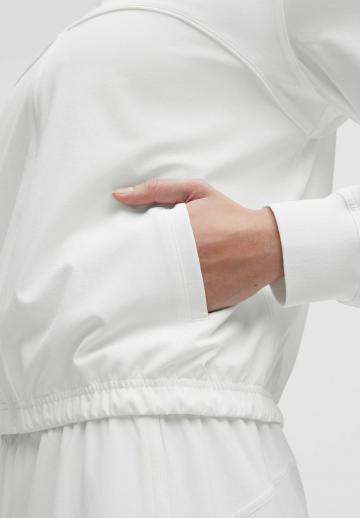 Короткая куртка