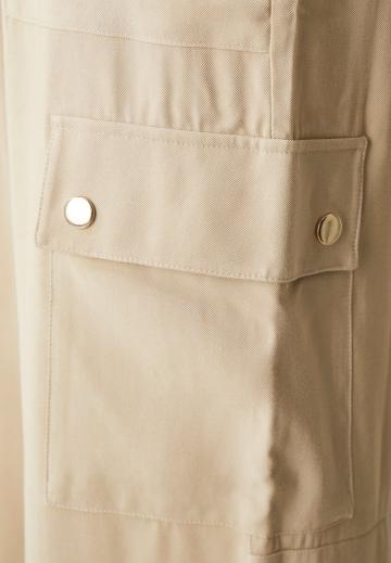 Брюки с накладными карманами