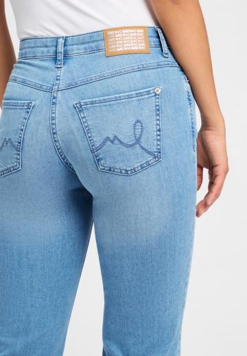 Клешеные джинсы