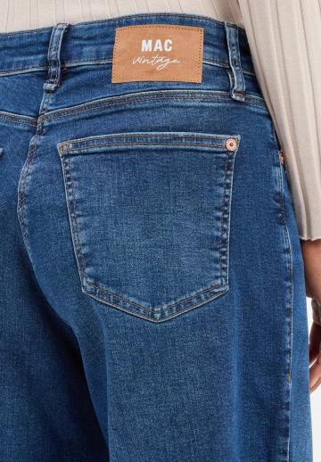 Свободные джинсы