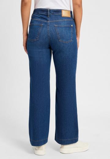 Клешеные джинсы