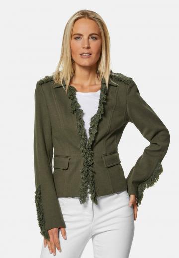 Блейзер с накладными карманами