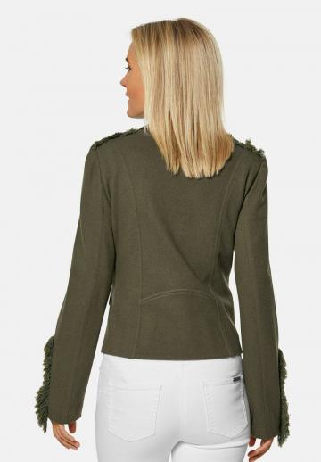 Блейзер с накладными карманами