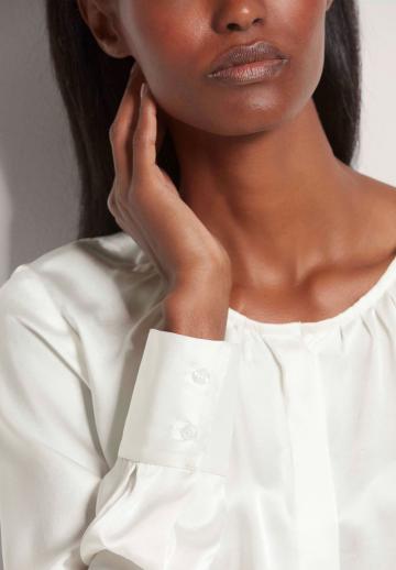 Шелковая блузка