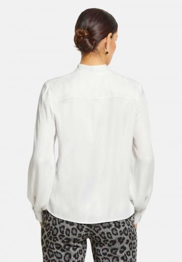 Атласная блузка