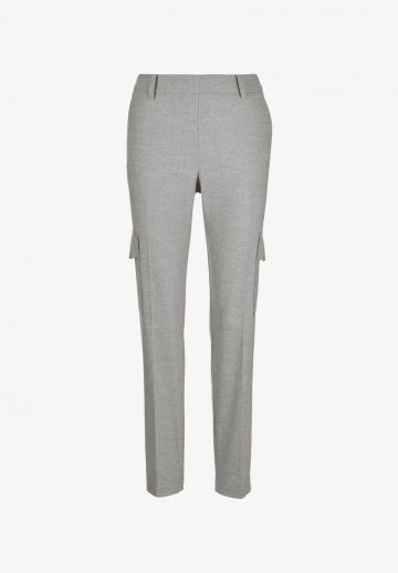 Брюки с накладными карманами