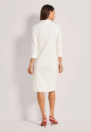 Платье футляр