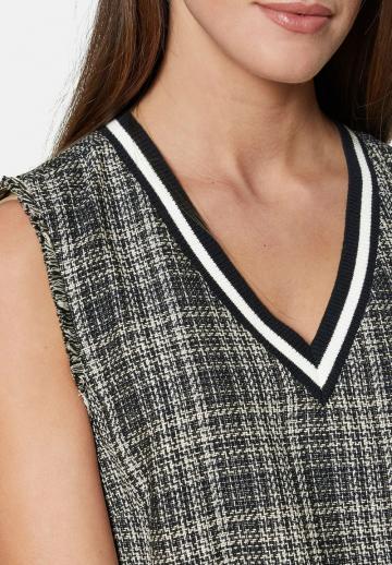 Короткое платье