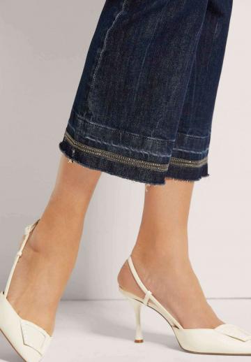 Клешеные брюки