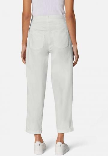 Короткие джинсы