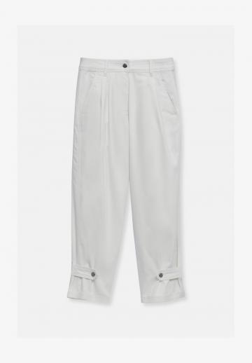 Короткие джинсы