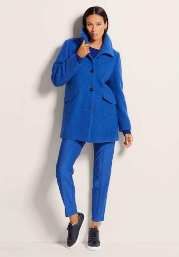 Короткое пальто