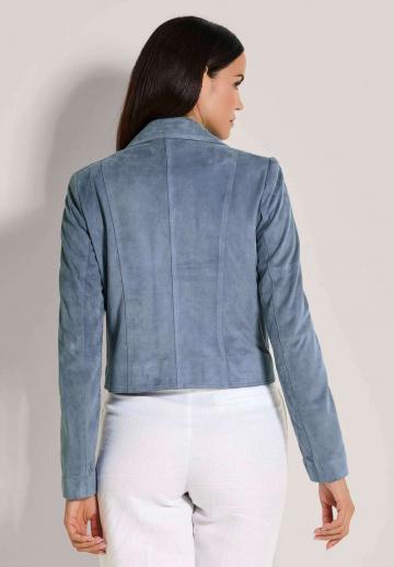 Короткая куртка