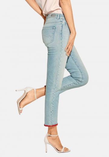 Короткие джинсы