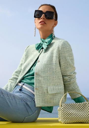 Короткая куртка