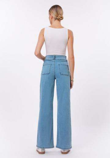 Клешеные джинсы