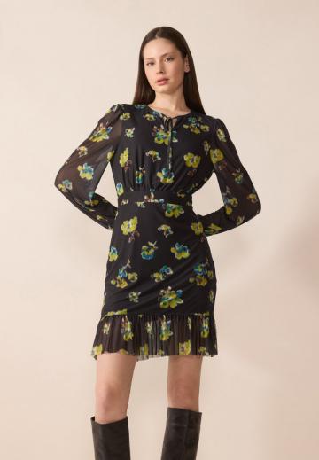 Короткое платье