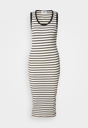 Пляжное платье