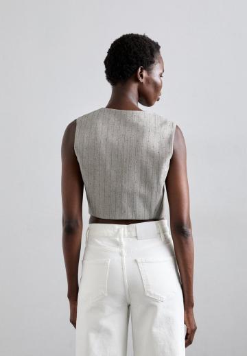 Короткая куртка