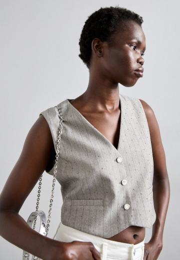 Короткая куртка