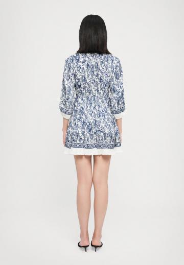 Короткое платье