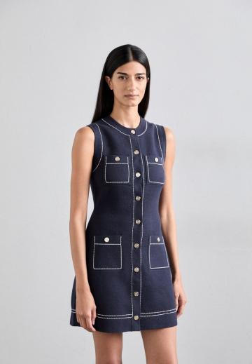 Вязаное платье