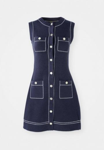 Вязаное платье