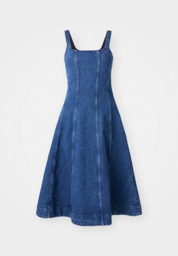 Джинсовое платье