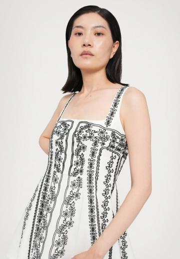 Пляжное платье