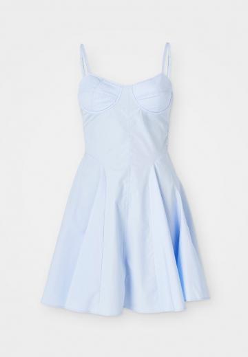 Короткое платье