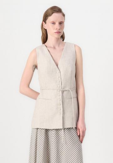 Длинный жилет