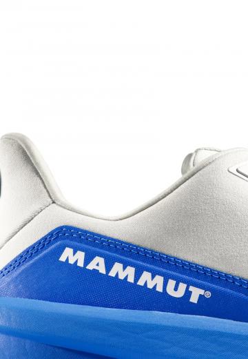 Походные кроссовки