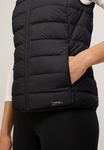 Пуховой жилет