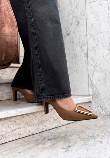 Туфли на высоком каблуке