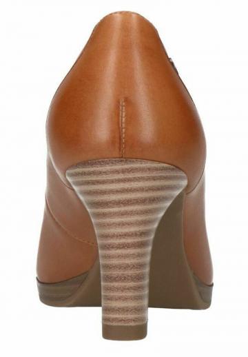 Туфли с высоким носом