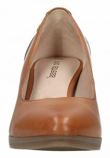 Туфли с высоким носом