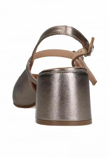 Туфли с ремешком