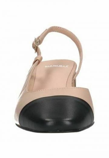 Туфли с ремешком