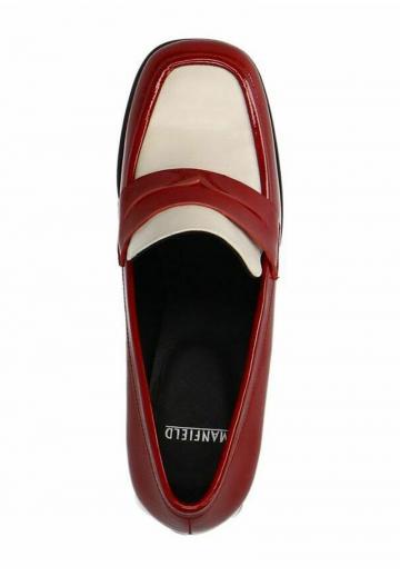 Туфли с высоким носом