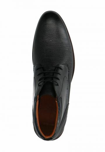 Ботинки на шнуровке