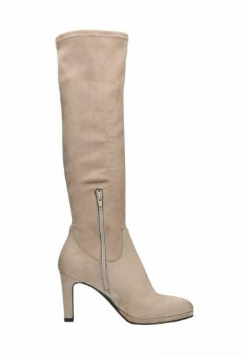 Высокие сапоги