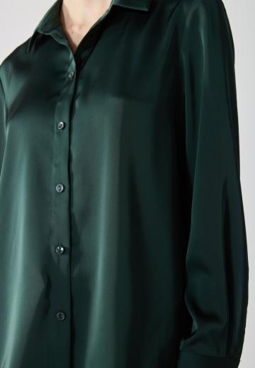 Атласная блузка