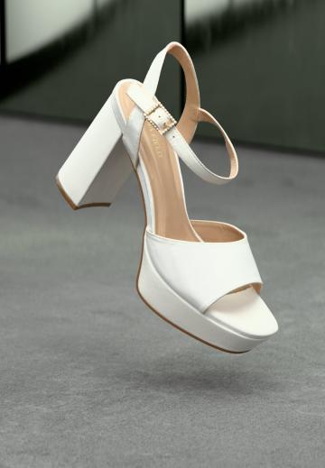 Босоножки на платформе