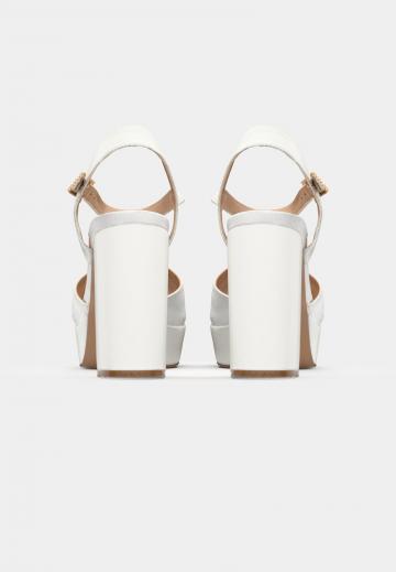 Босоножки на платформе