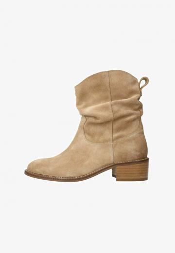 Ковбойские сапоги